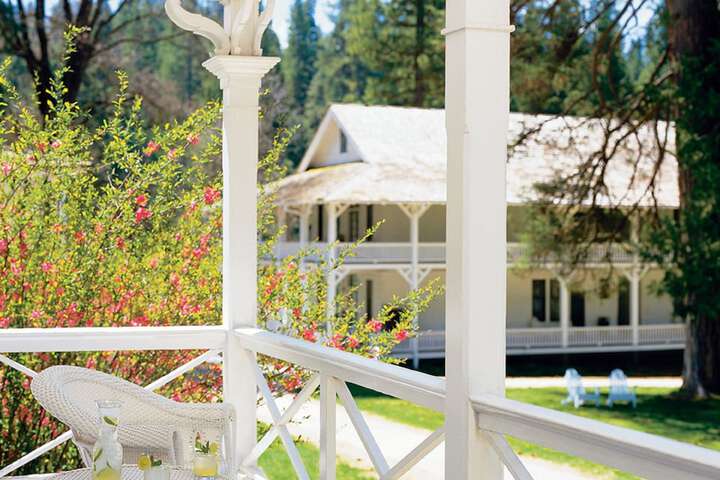 Wawona Hotel