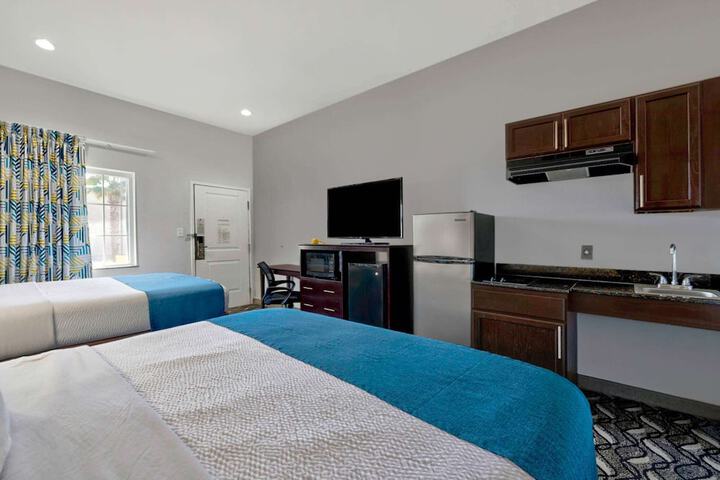 Room 25 of 26
