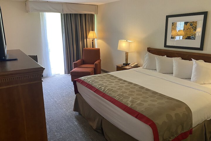 Room 30 of 64