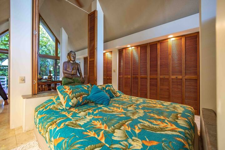 Hale Akua Garden Farm & Eco-Retreat