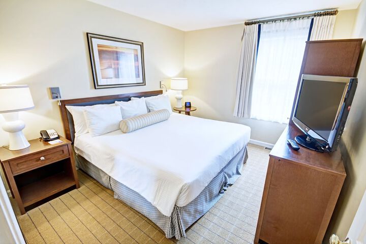 Room 35 of 60