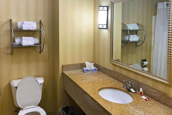 Spark by Hilton Catoosa Tulsa
