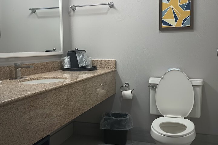 Room 17 of 25