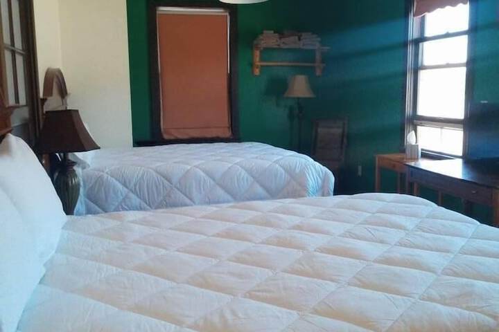 Room 12 of 14