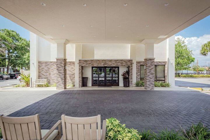 Hotel 6 of 66