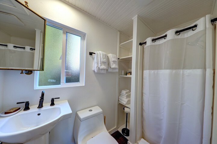 Room 43 of 63