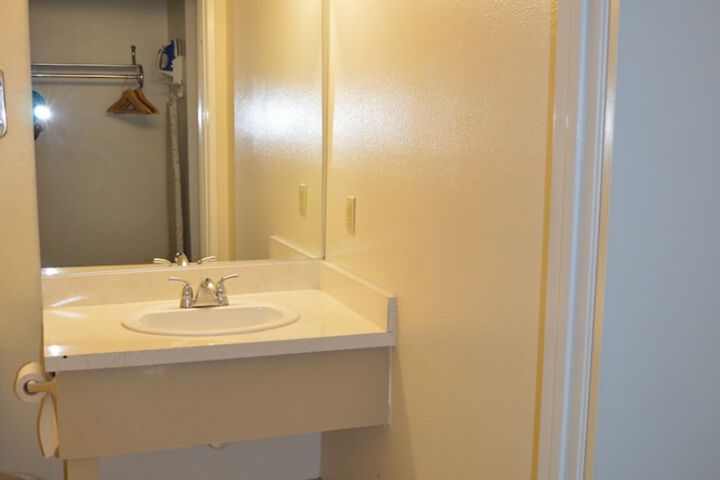 Room 19 of 41