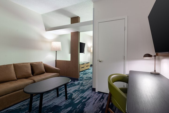 Room 11 of 42