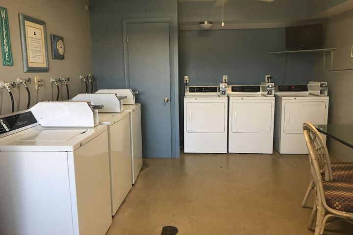Shoreline Island Resort - Exclusively Adult