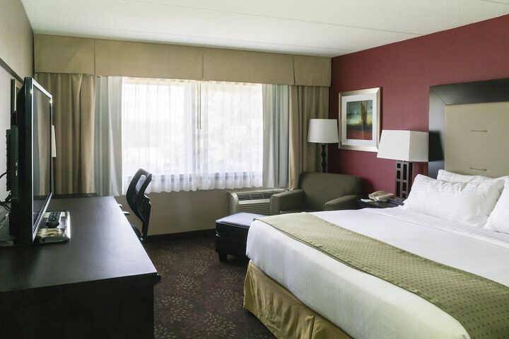 Room 22 of 34