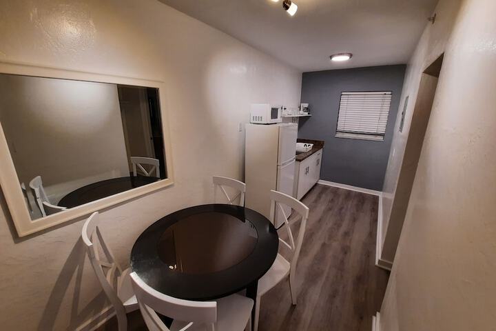 Room 8 of 31