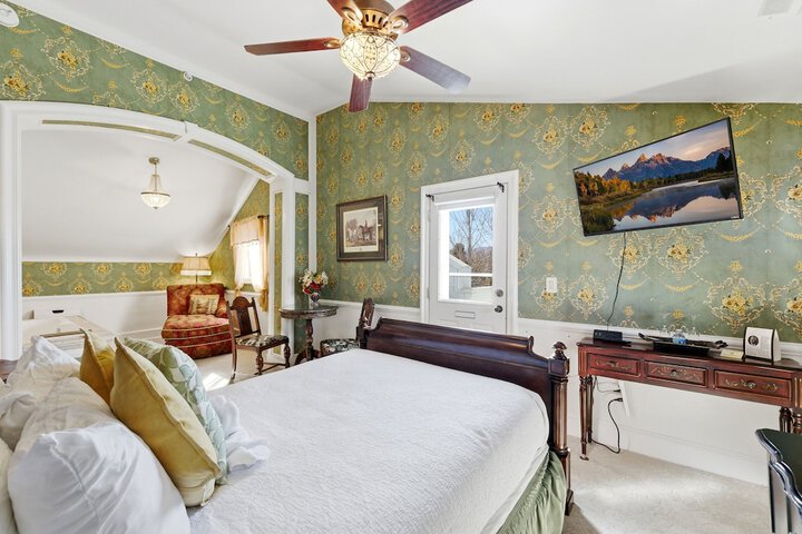 Heber Senator Bed and Breakfast