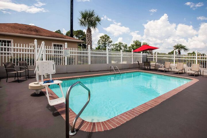 Pool 6 of 37