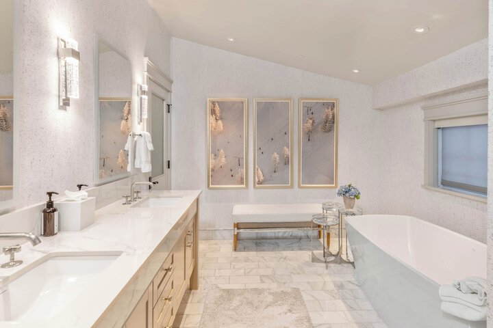 Element 52 Auberge Collection