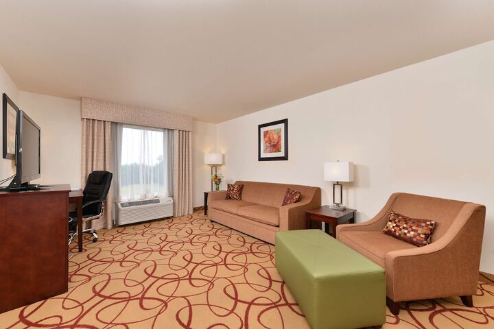 Room 21 of 34