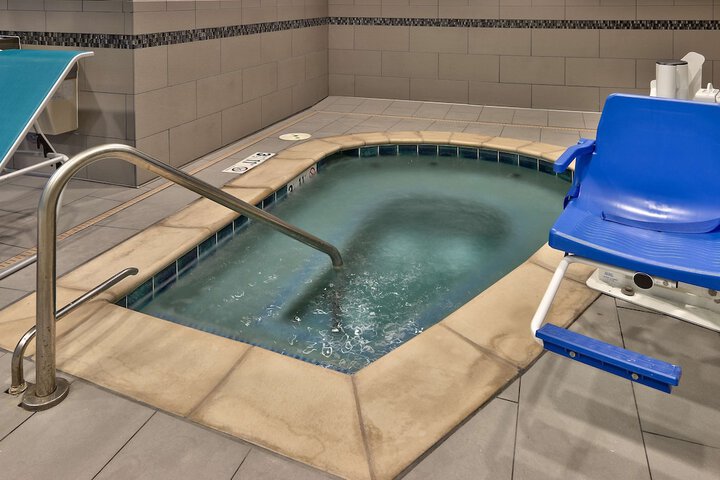 Pool 4 of 43