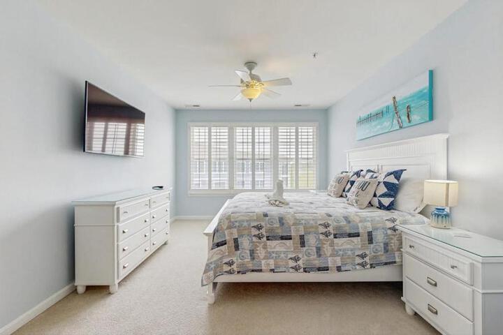 Bayside Resort -31568 Winterberry Pkwy. #305