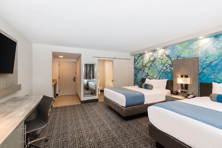Room 9 of 22