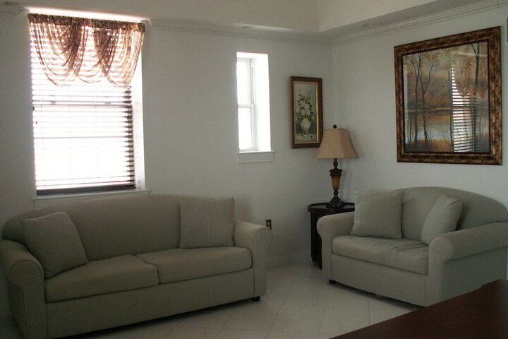 Room 57 of 114
