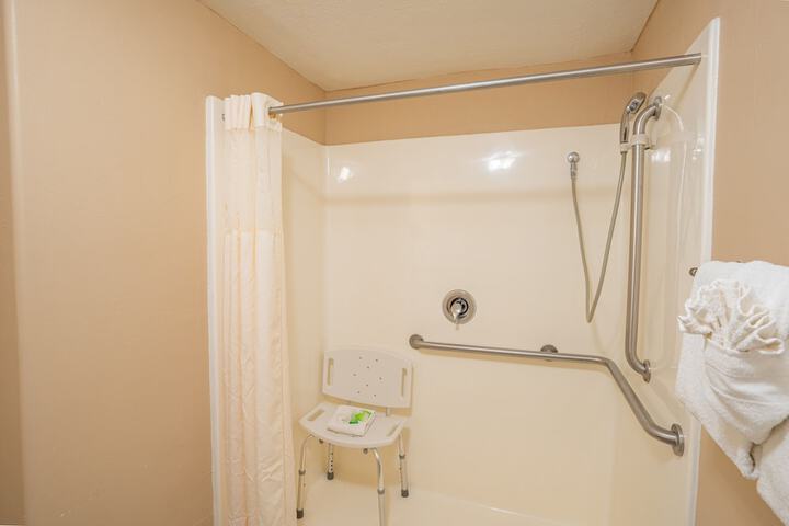 Room 60 of 85