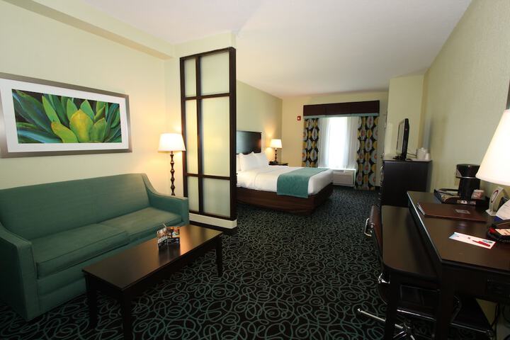 Room 22 of 33