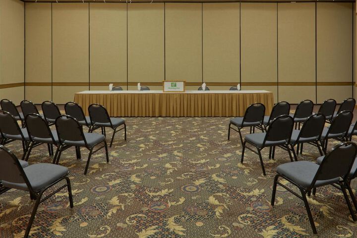 Holiday Inn Spearfish - Convention Center by IHG