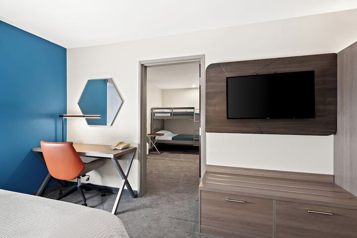 Holiday Inn Express & Suites Perry by IHG