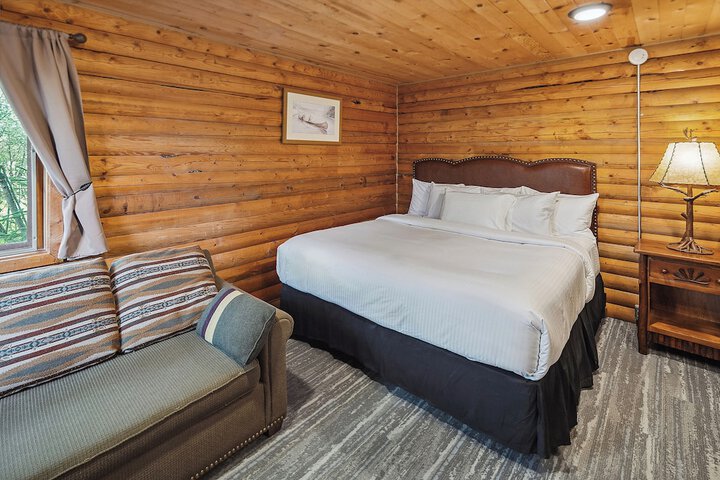 Denali Crows Nest Cabins