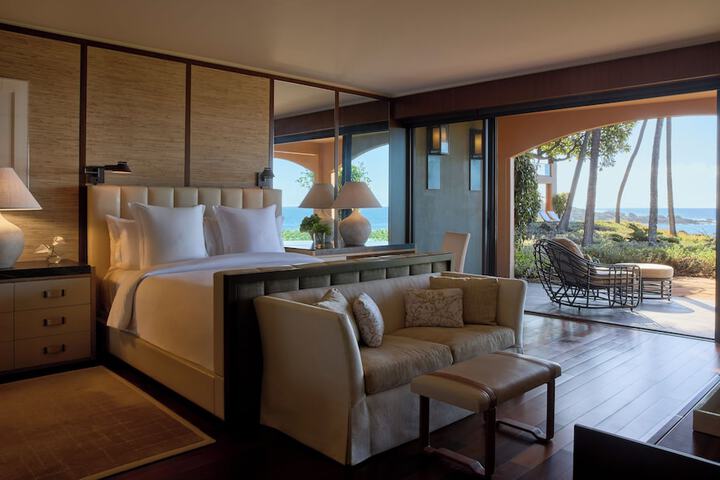 Four Seasons Resort Lanai