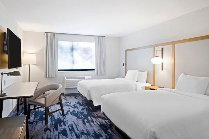 Room 28 of 40