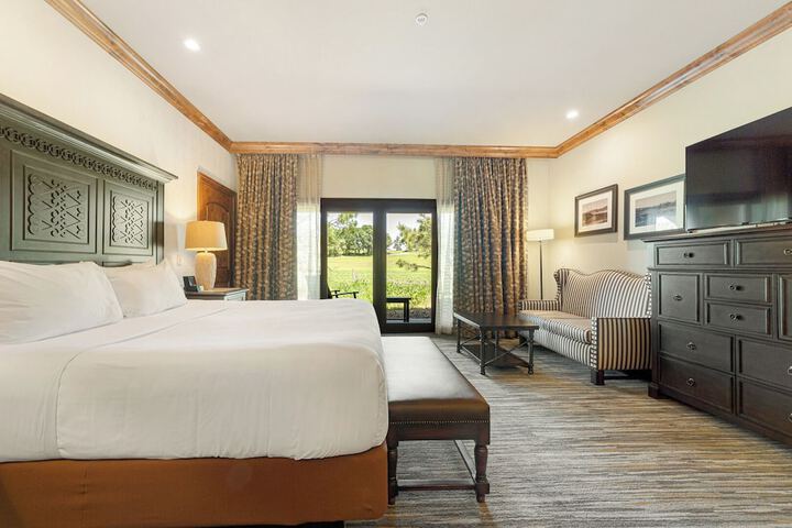 Flying Horse Resort & Club