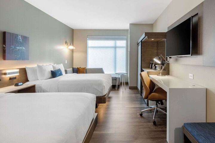 Room 51 of 61