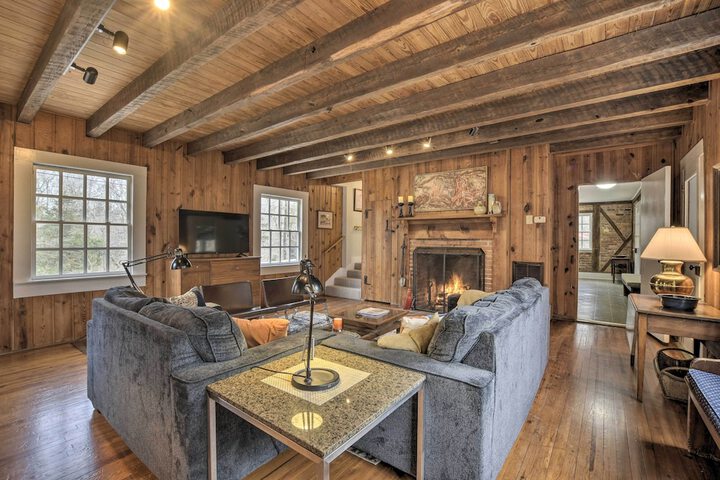 Warm + Peaceful Home w / Fire Pit on Haw River