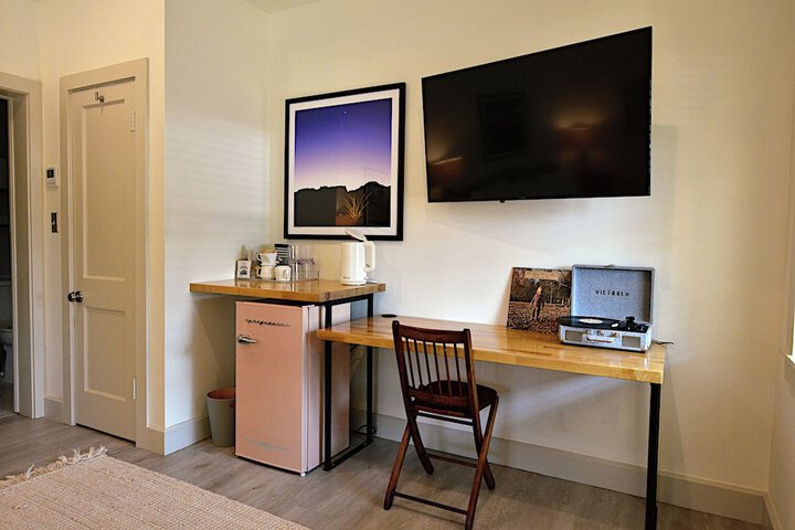 Room 35 of 48