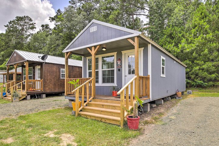Stylish Woodville Cabin: Fishing Dock Access!