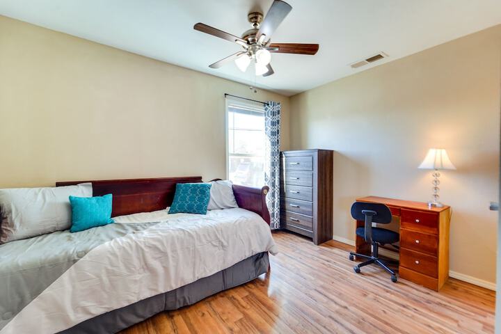 Pet-friendly Portales Home Rental Near Enmu!