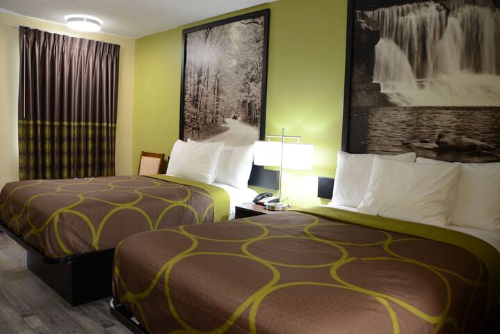 Super 8 by Wyndham Lafayette / Purdue Area