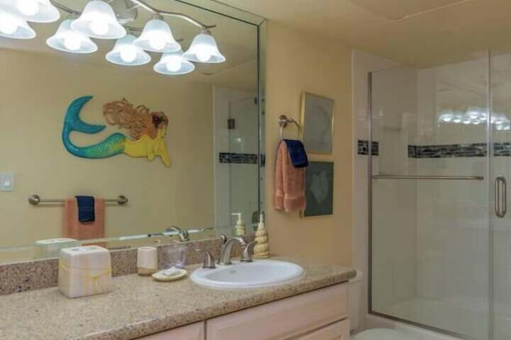 Room 143 of 231