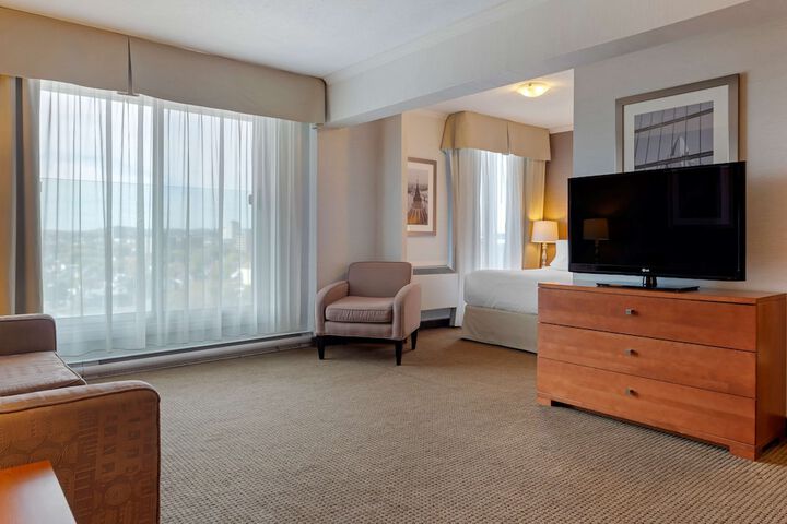 Room 19 of 64