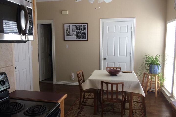 Room 8 of 19