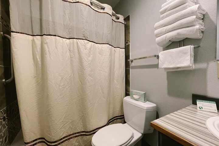 Room 48 of 127