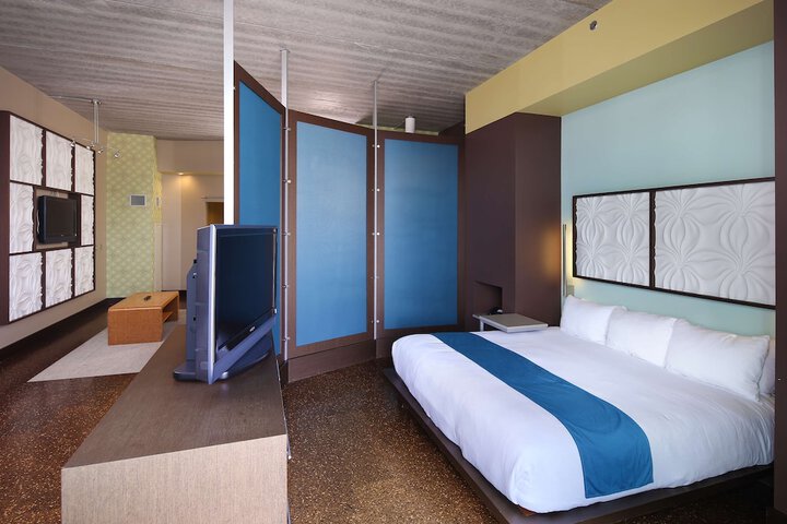 Tulyp Tapestry Collection by Hilton