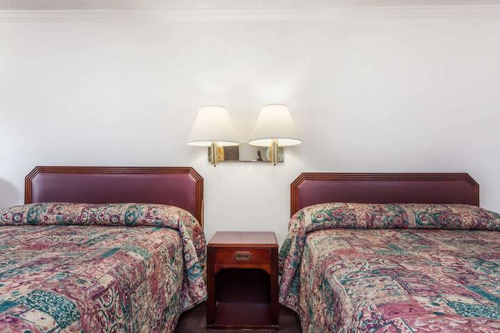 Room 12 of 15