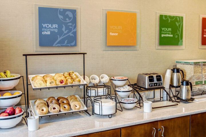Breakfast/Coffee Service 11 of 16