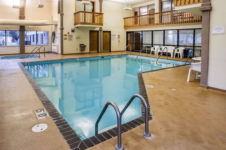 Pool 4 of 42
