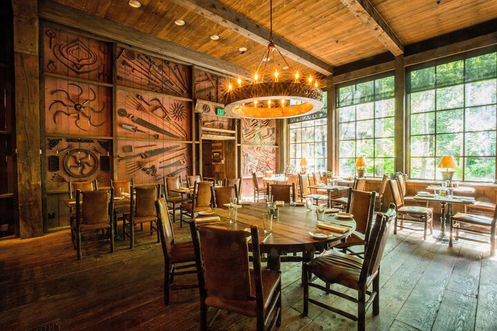 Dining 74 of 127