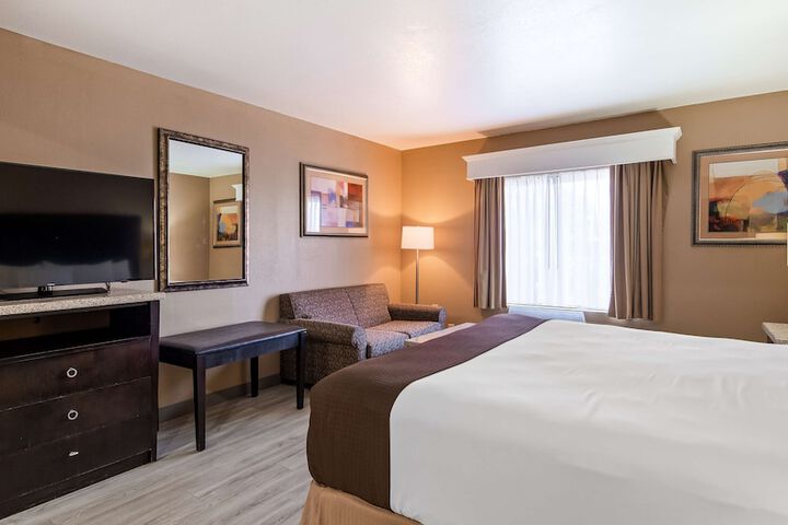 Room 14 of 21