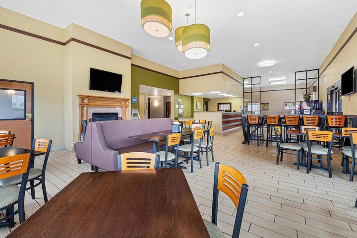 Best Western Ambassador Inn & Suites