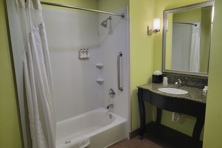 Holiday Inn Garland by IHG