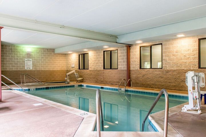 Sleep Inn & Suites of Lancaster County